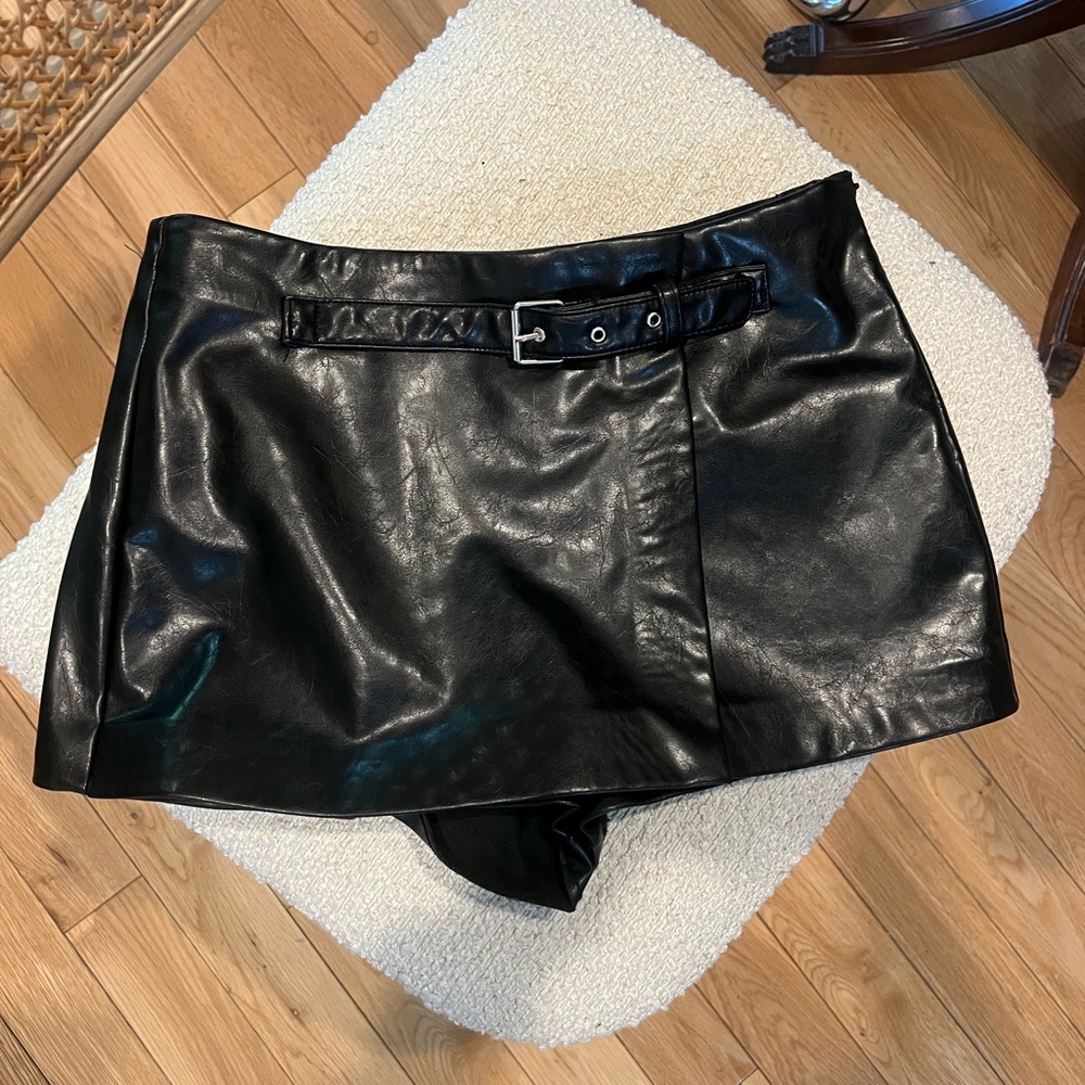 Zara Black Faux Leather Mini Skirt
